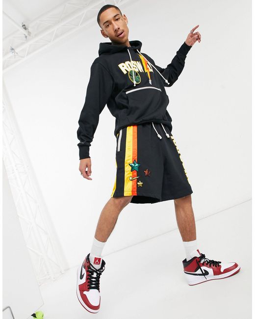 Nike Basketball Raygun Shorts in Black 