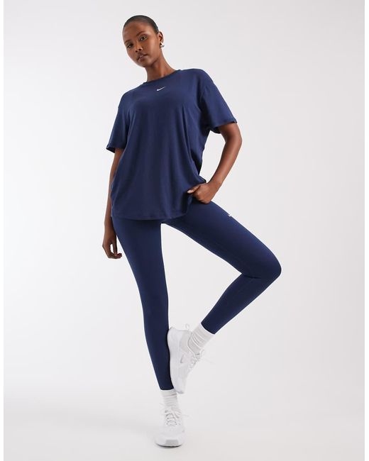 Nike One in het Blue
