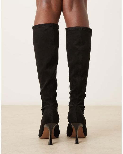 Caitlin di ASOS in Black