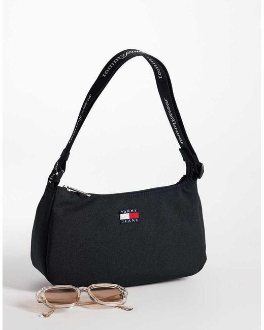 Tommy Hilfiger Black Essential Daily Shoulder Bag