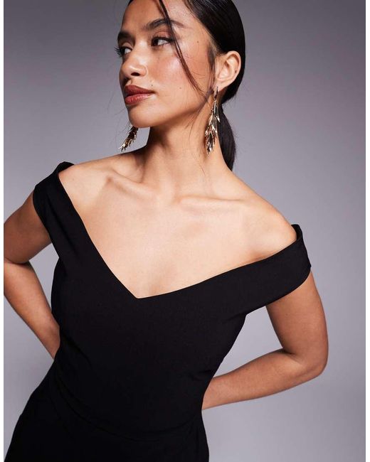 Vestido Largo Con Escote Bardot De Corte Corazón De Bengalina De Vesper Petite de color Black
