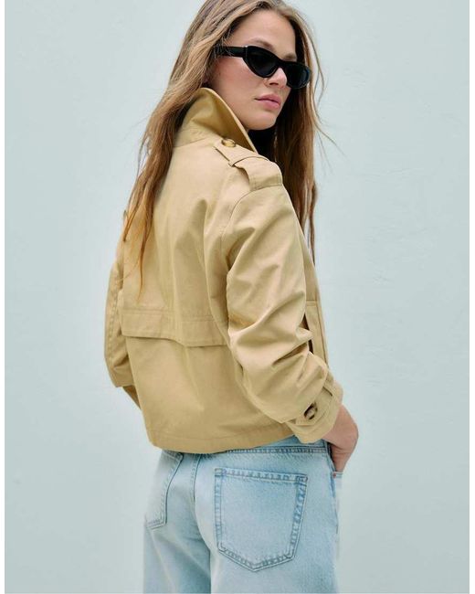 Stradivarius White Short Double-breasted Trench Coat