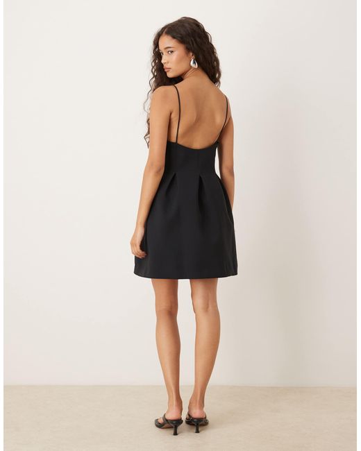 ASOS Natural – geformtes minikleid
