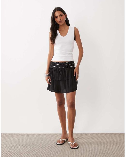 New Look White V-neck Tank Top