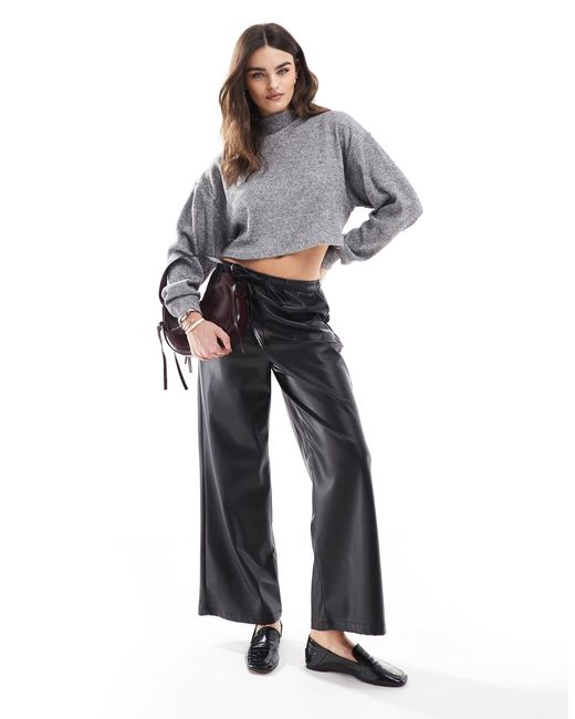 Top d'ensemble doux au toucher à col montant - clair Bershka en coloris Blue
