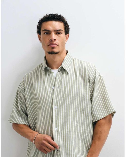 Reclaimed Vintage Gray Short Sleeve Cropped Boxy Shirt for men