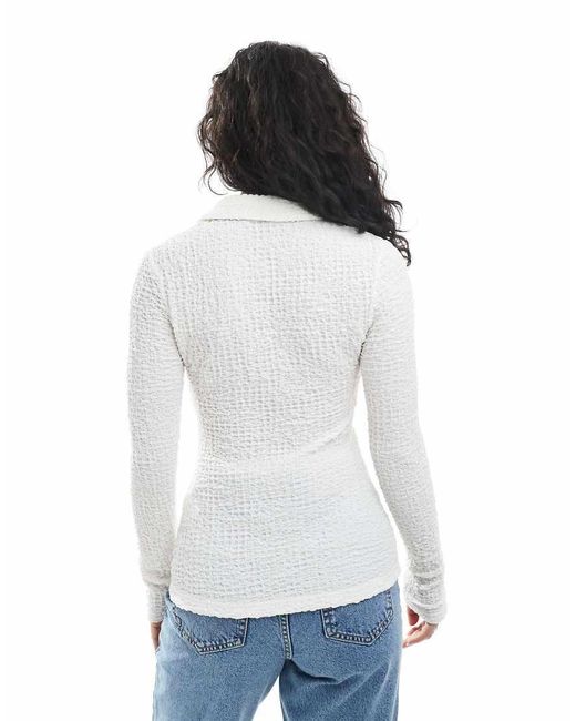 Top Color Panna Testurizzato Con Bottoni di New Look in White