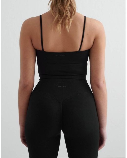 Aim'n Black Shape Seamless Strap Singlet