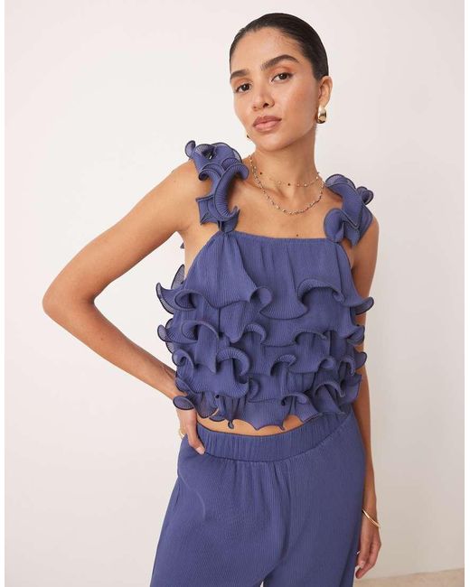 Top Intenso Con Volant Strutturati di Y.A.S in Blue