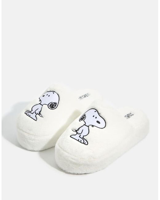 Skinnydip London White London Snoopy Slippers