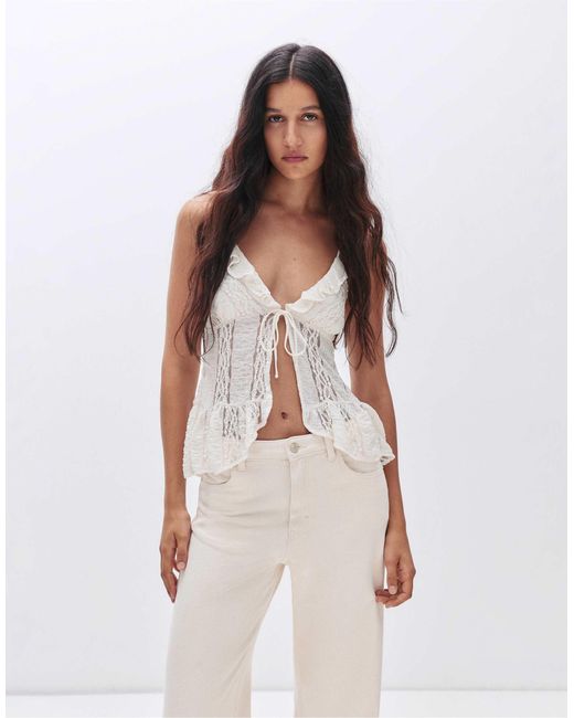 Pull&Bear Natural – oberteil aus beiger spitze mit rüschen
