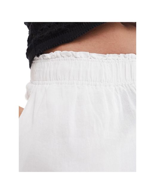 Pantaloni corti bianchi di New Look in White