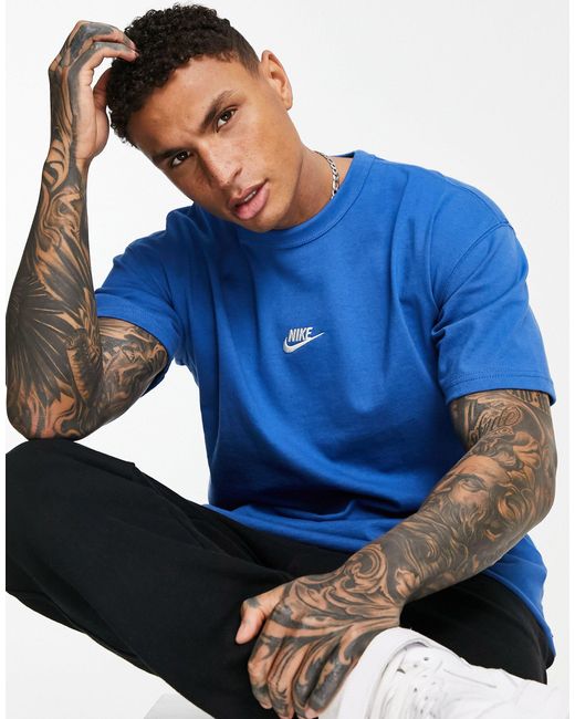 Nike Sportswear Premium Essentials Men's Oversized T-Shirt.