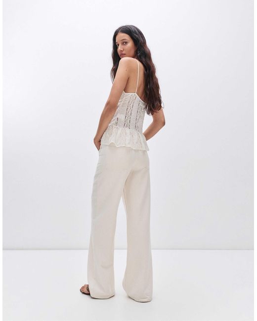 Pull&Bear Natural – oberteil aus beiger spitze mit rüschen