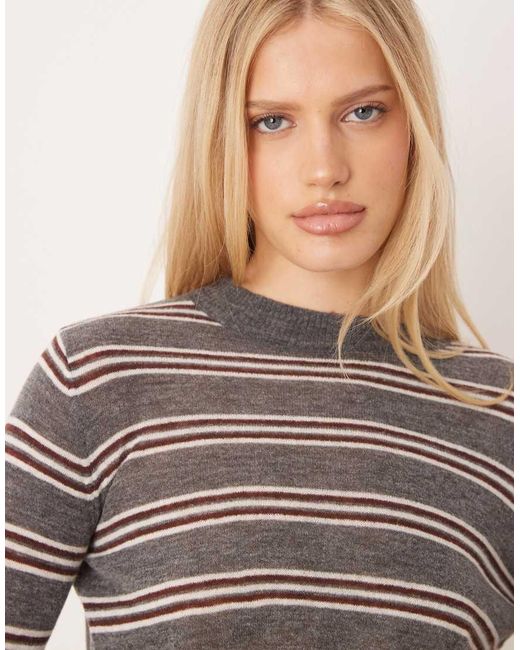 Top Girocollo di Mango in Gray
