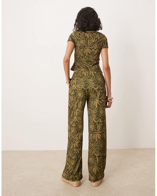 Pantalones Caquis De Pernera Ancha Con Estampado Floral De (Parte De Un Conjunto)-Verde ASOS de color Green