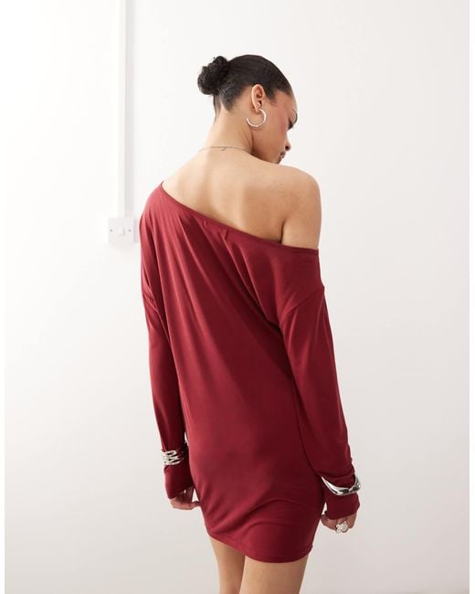red motel dress Motel Gabriela flocked floral V-neck midi dress in burgundy-Red