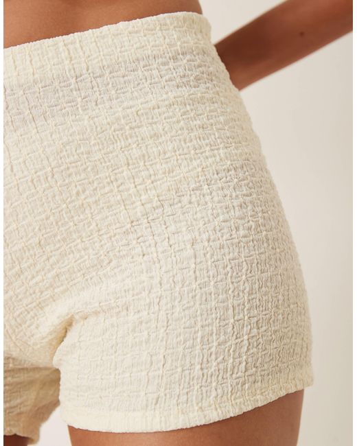 ASOS Natural – kurze shorts