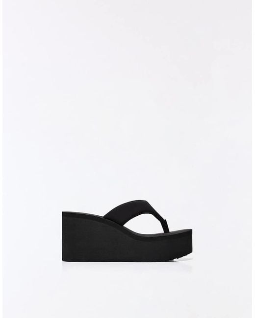 Bershka Green Thong Heeled Platform Sandals