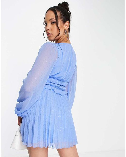 Vestido Corto Abotonado Con Cintura Fruncida Y Falda Plisada De Plumeti Metalizado De Asos Design Tall ASOS de color Blue
