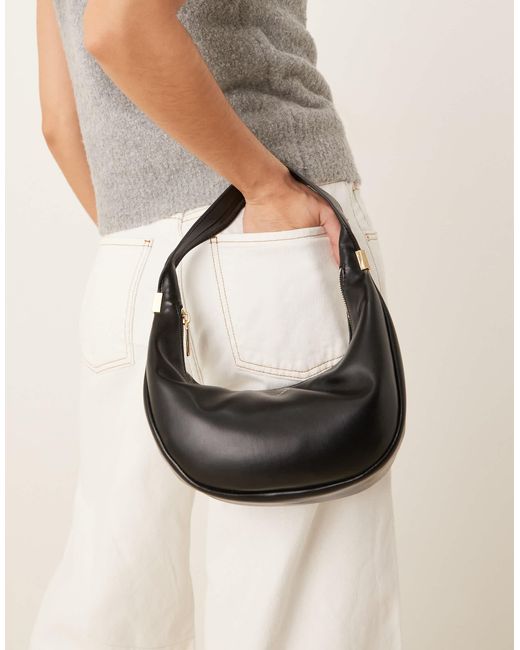 Sac porté épaule incurvé en cuir Calvin Klein en coloris Gray