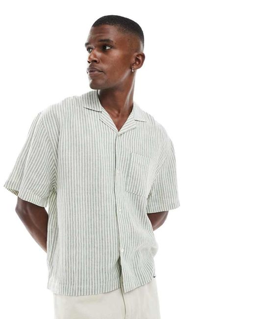 Camisa Verde Mar A Rayas De Manga Corta Y Corte Cuadrado De Lino De Cotton On-Azul Cotton On de hombre de color White