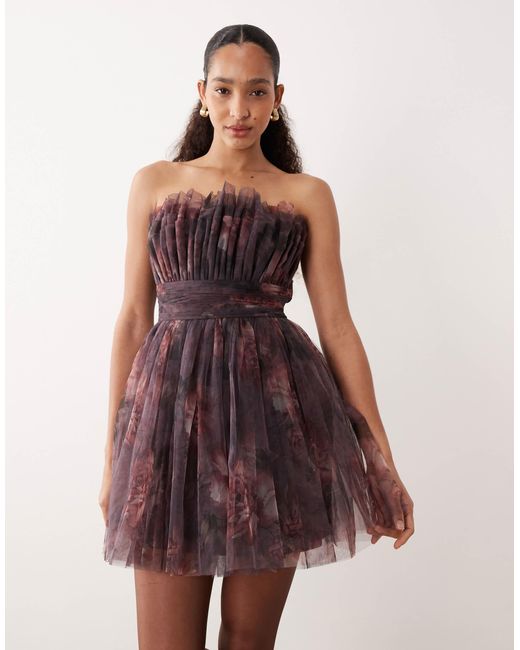 LACE & BEADS Women's Red Tulle Waistband Bandeau Mini Dress - www.eharrisgallery.com LACE & BEADS Women's Red Tulle Waistband Bandeau Mini Dress - www.eharrisgallery.com