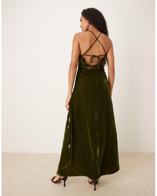 Hope & Ivy Green Cowl Neck Embellished Velvet Maxi Dress