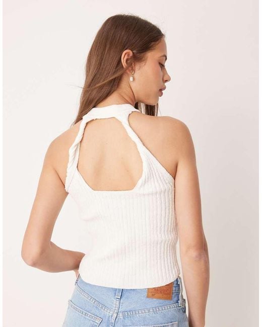 Top Sin Mangas Con Tiras Retorcidas De Punto De Bouclé De -Blanco ASOS de color Blue