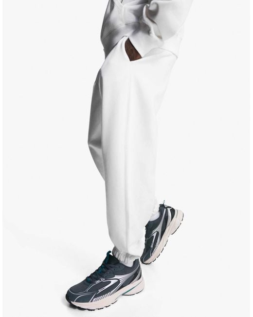 Bershka – plush – jogginghose in White für Herren