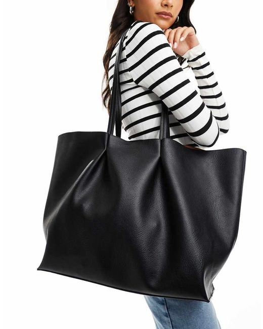 Borsa Shopping di Stradivarius in Black