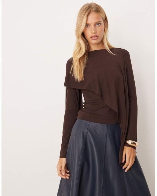 Top A Maniche Lunghe Con Dettaglio Drappeggiato Stile Sciarpa di ASOS in Brown