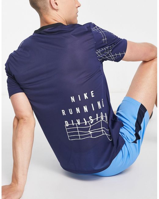 Nike Run Division Rise 365 Dri-fit Reflective Graphic T-shirt in Blue for  Men | Lyst UK