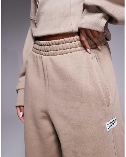 ASOS Weekend Collective in het Brown