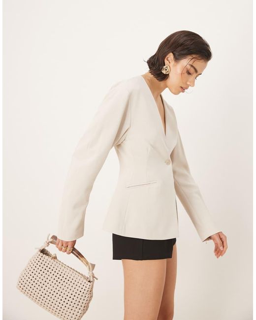 Gina Tricot Natural Cinch Waist And Sculpted Sleeve Blazer
