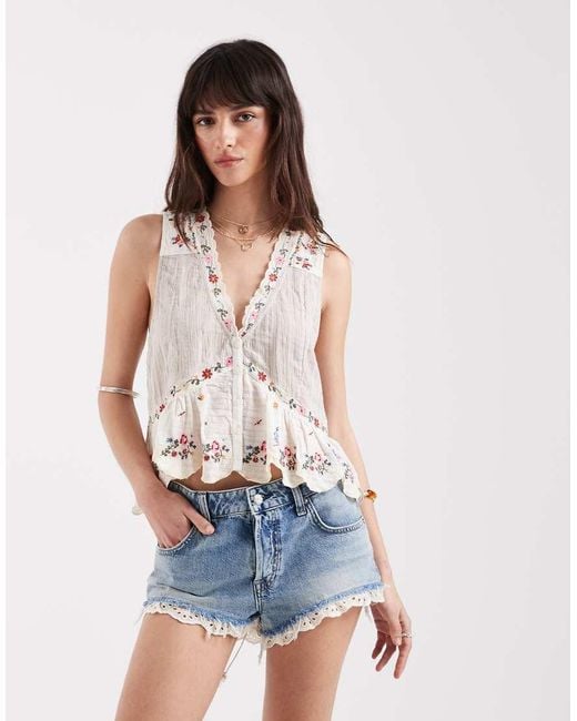 Free People White Cali Denim Shorts With Lace Detail