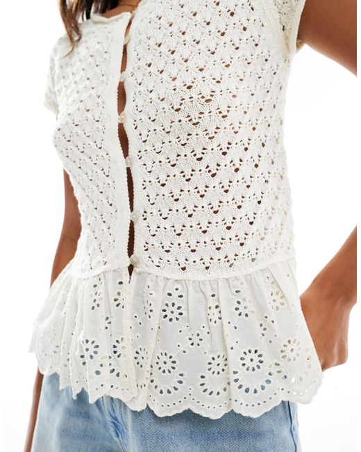 Stradivarius White Embroidered Frill Hem Knitted Top