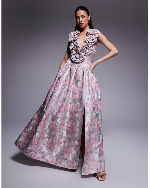 Robe longue à fleurs en jacquard avec décolleté plongeant et taille basse - imprimé à petites fleurs ASOS en coloris Purple