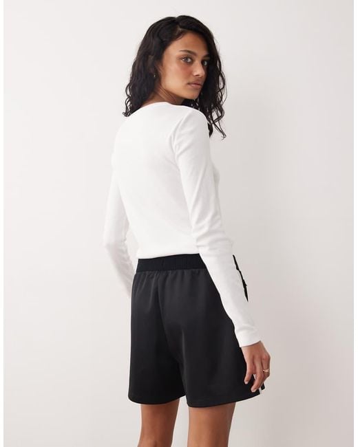 Adidas Originals White Sprinter Shorts With Knitted Crochet Details