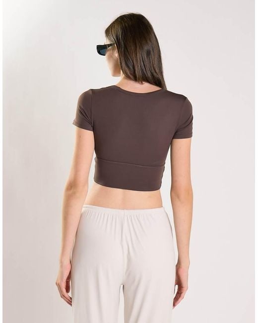 agon® Brown Square Neck Short Sleeve Crop Top