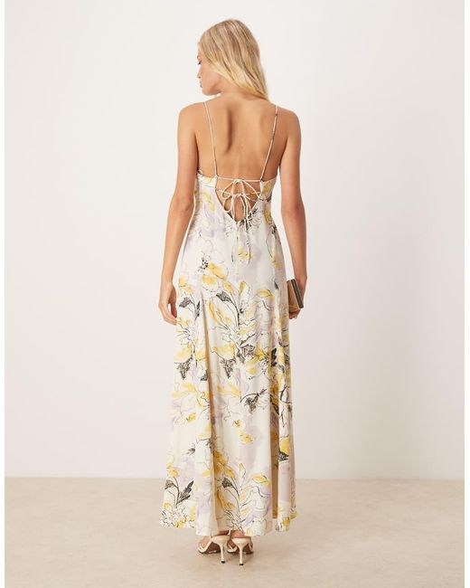 ASOS Midi-Jurk Met Aangerimpelde Buste, Bandjes, Gekruiste Achterkant En Bloemenprint in het Natural