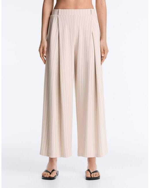Oysho White Wide-Leg Crop Trousers With Pleats And Stripes