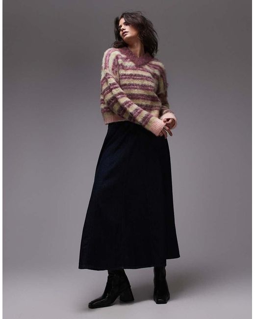 Maglione Ultra Soffice A Righe Con Scollo A V Alto di TOPSHOP in Gray