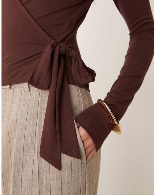 Miss Selfridge Overslagtop Van Jersey Met Lange Mouwen in het Brown