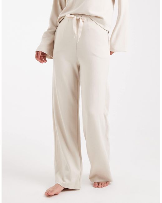 Vero Moda Natural Super Soft Tie Waist Wide Leg jogger Co-ord
