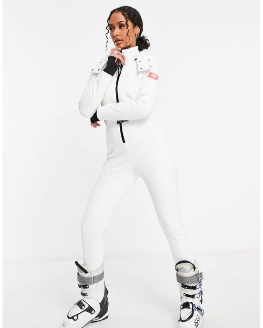 ASOS 4505 Asos – 4505 – figurbetonter skianzug mit kapuze und gürtel in  Weiß | Lyst DE