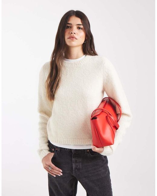 Vero Moda White Soft Fluffy Knit O-neck Jumper