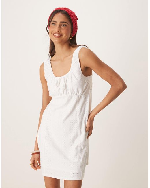 Robe courte froncée en maille pointelle Jdy en coloris Natural