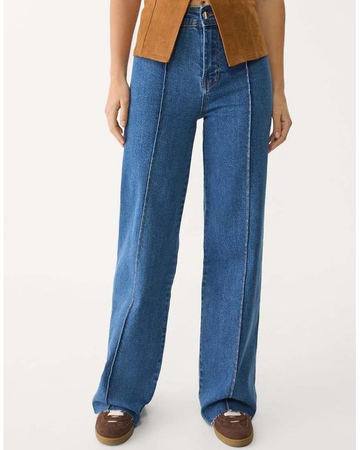 Jeans Minimal Medio Con Cuciture di Stradivarius in Blue