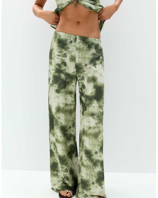 Pantalon fluide imprimé Pull&Bear en coloris Green